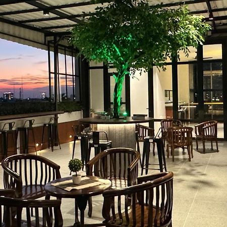Kostello Rajawali Palembang Bagian luar foto
